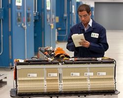 通用公布Volt锂电池组保修方案：8年10万英里